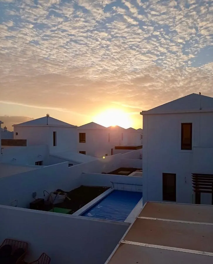 Villa Splendid Casa Papagayo, Heated Pool, Roofterrace With Views And Wifi à Playa Blanca  0*, Playa Blanca (Lanzarote) Espagne